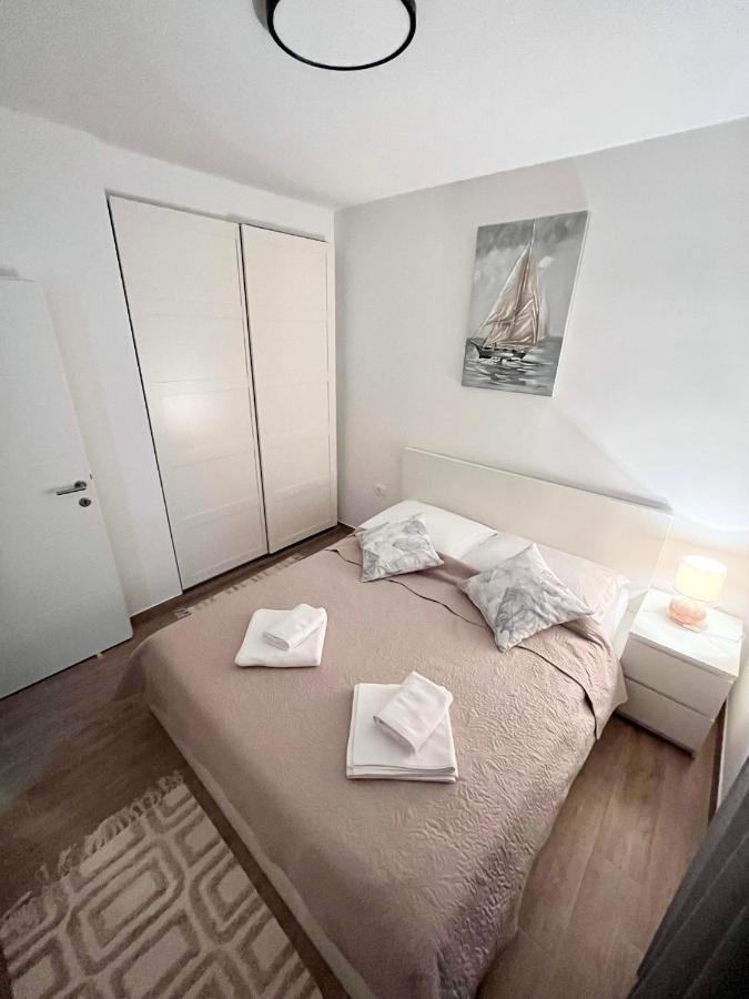 Villa Kuca Za Odmor Krk à Krk Town Extérieur photo
